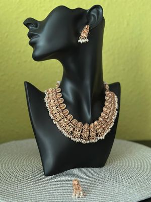 Choker Set