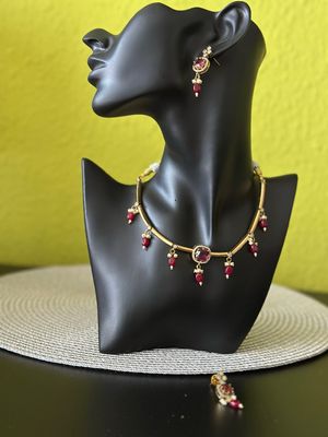Necklace Set