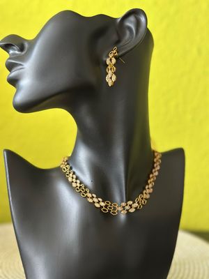 Necklace Set with White Stones