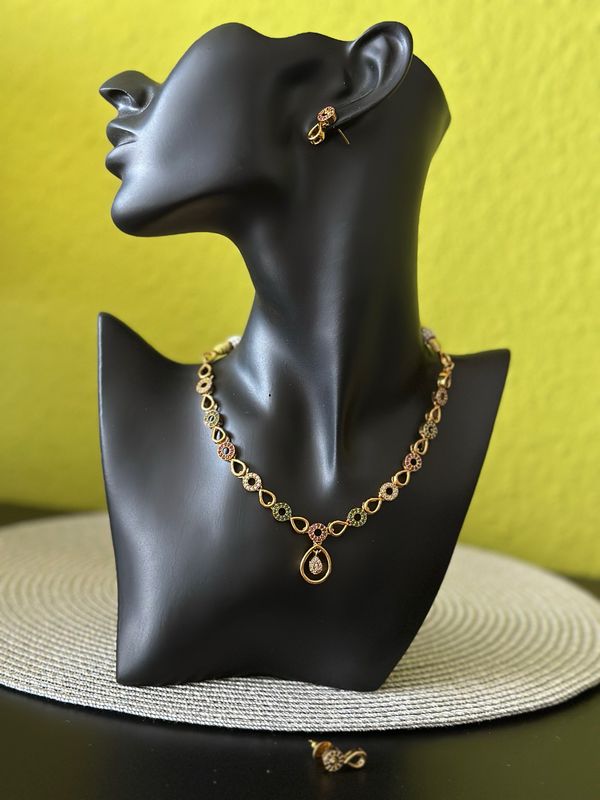 Necklace Set