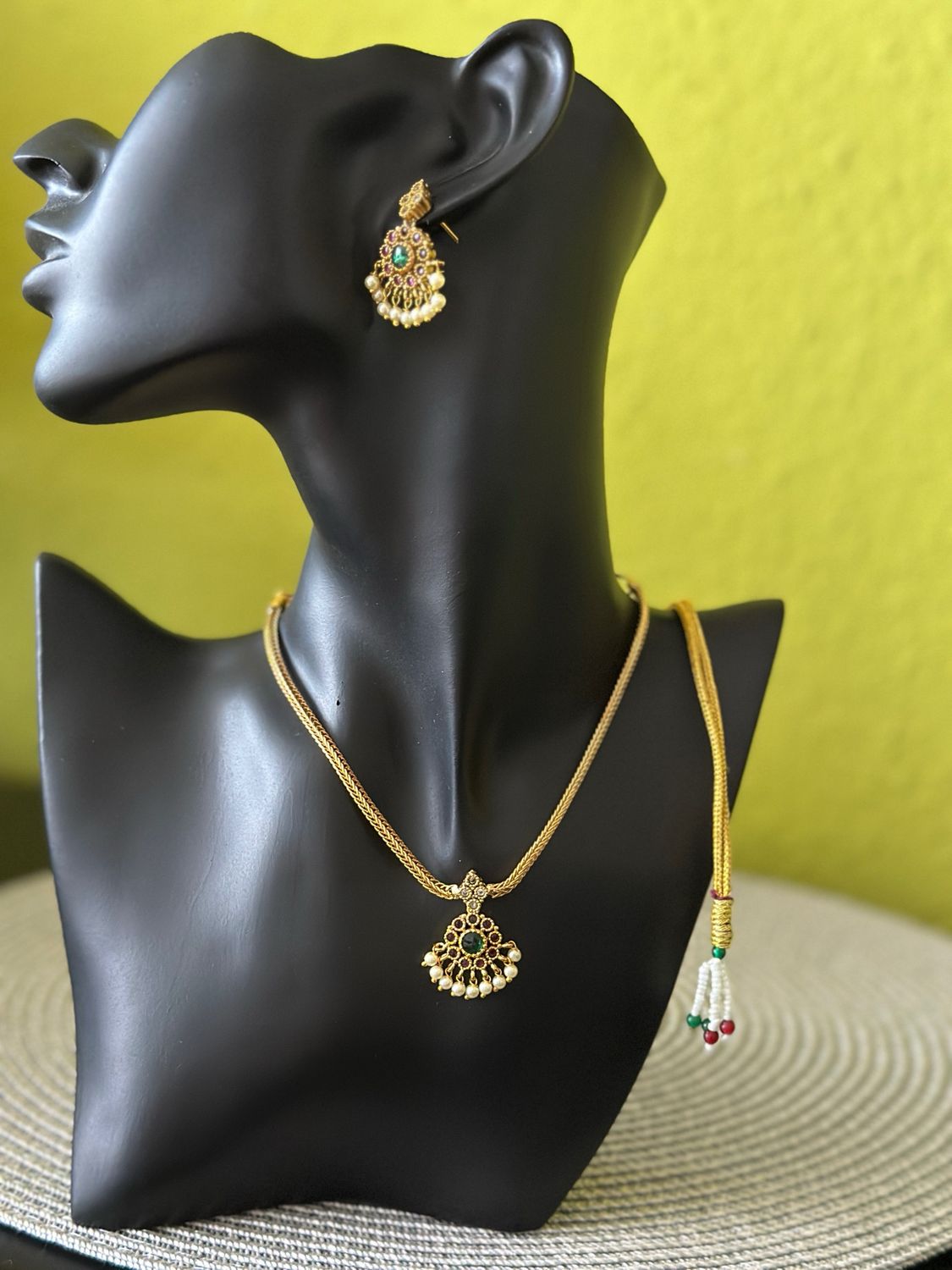 Pendant with Flexible Chain Necklace Set
