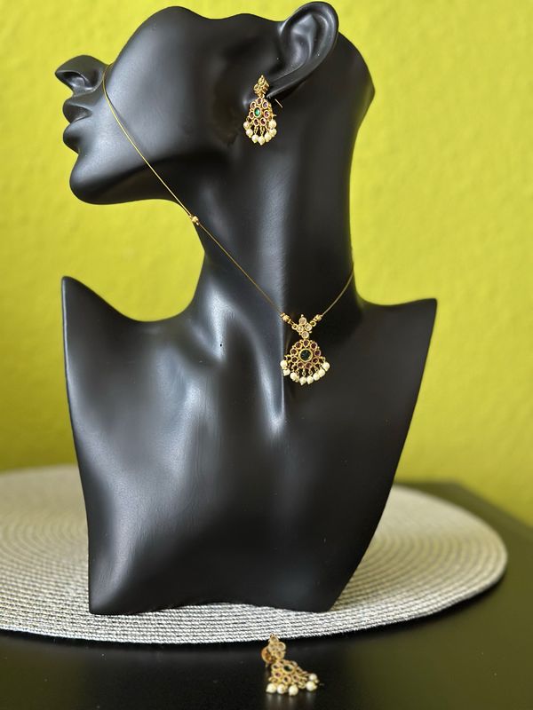 Necklace Set