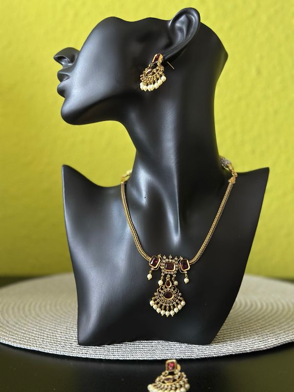 Necklace Set