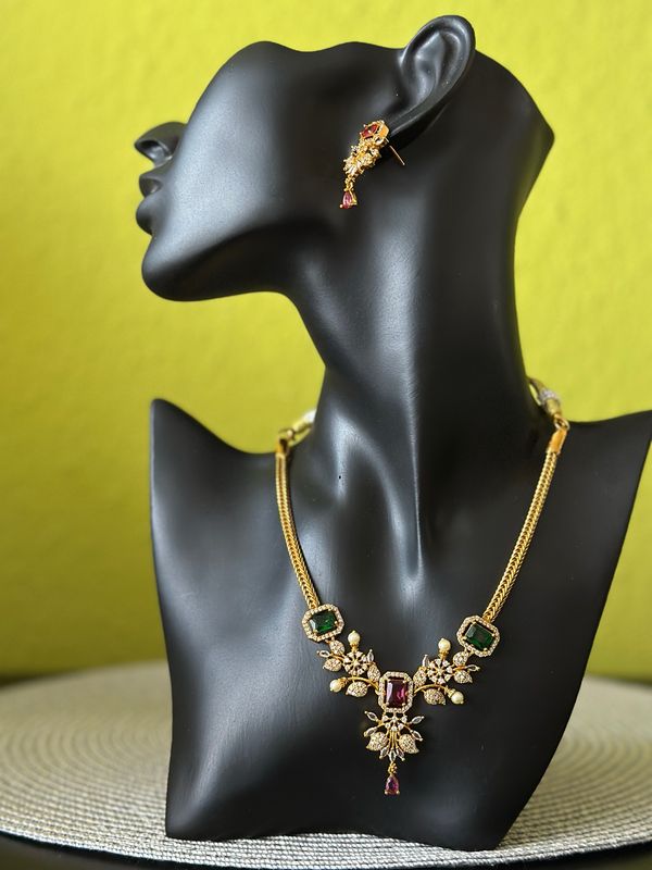 Necklace Set