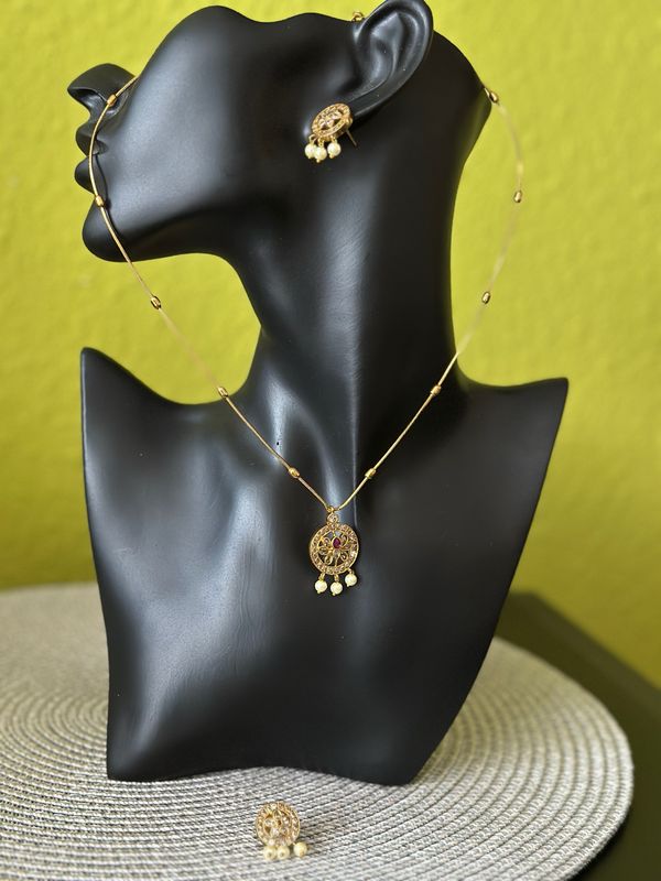 Necklace Set
