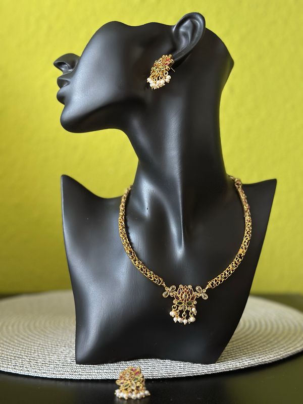 Necklace Set