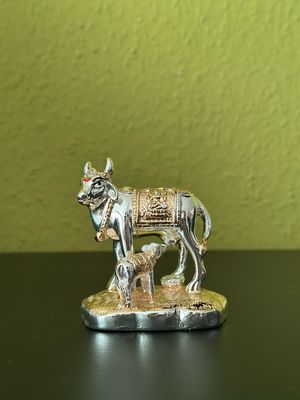 Gomatha Idol