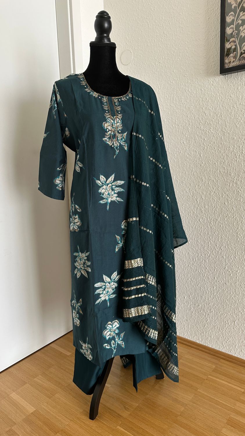Salwar top, bottom and dupata Size XXL