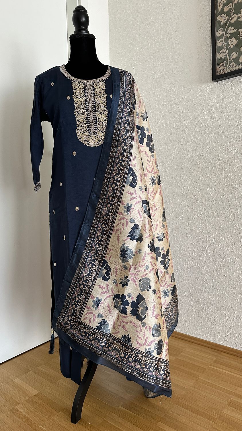 Salwar top, bottom and dupata Size XL and M