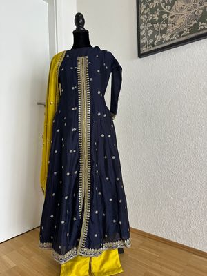 A-line top, bottom and dupata Size M