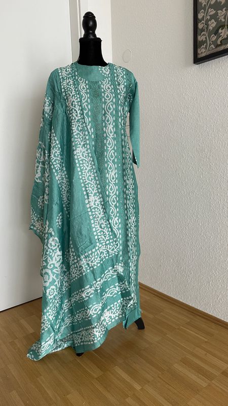 Salwar top, bottom and dupata Size M