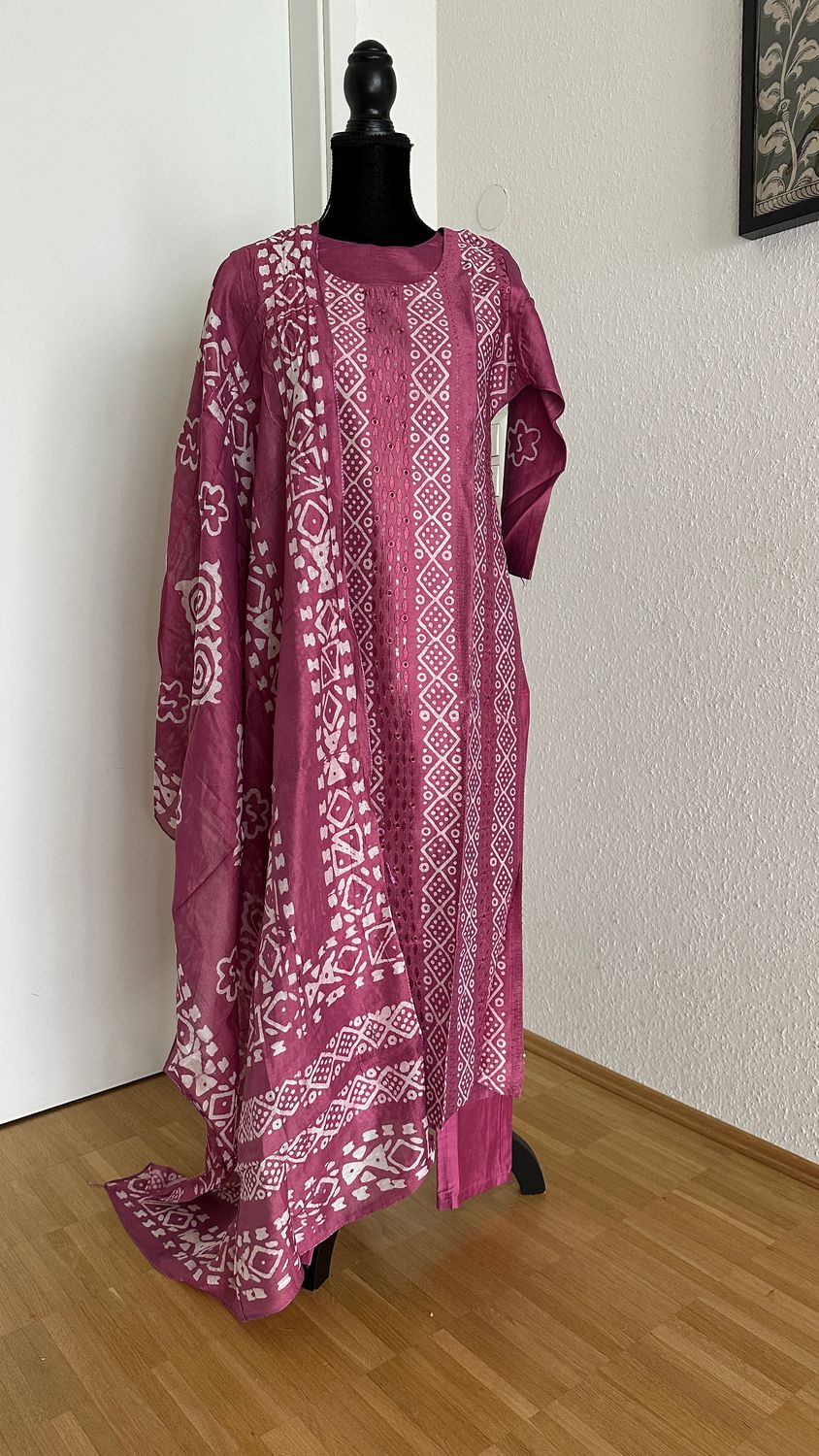 Salwar top, bottom and dupata Size M