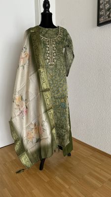 Salwar top, bottom and dupata Size S
