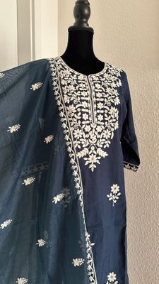 Chikankari Salwar Set Size XL