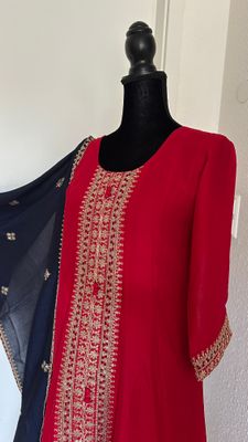 Salwar Set Size L