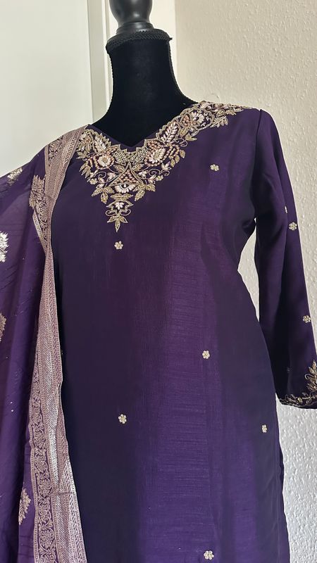 Salwar Set Size L