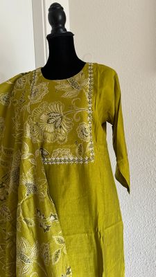 Salwar Set Size XL