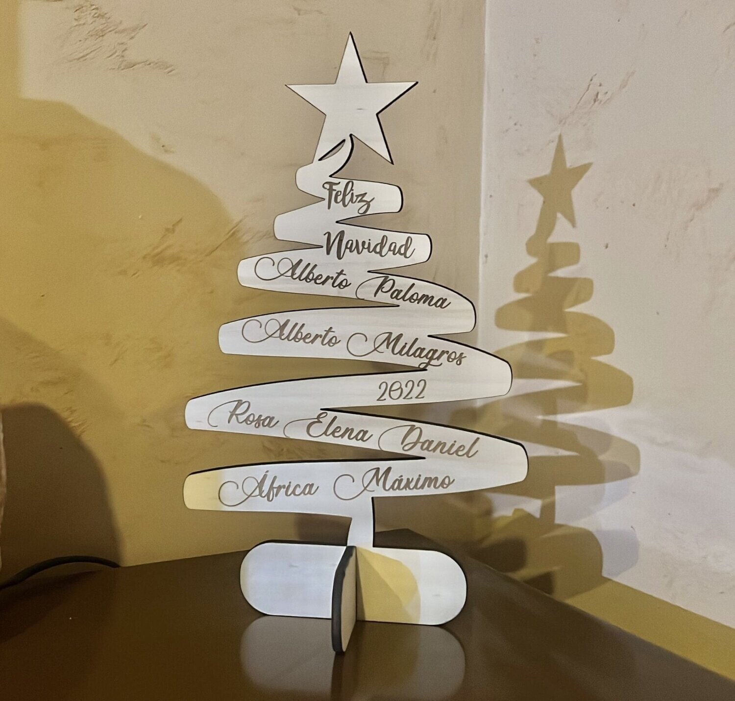 ÁRBOL Madera 30 cms con nombres