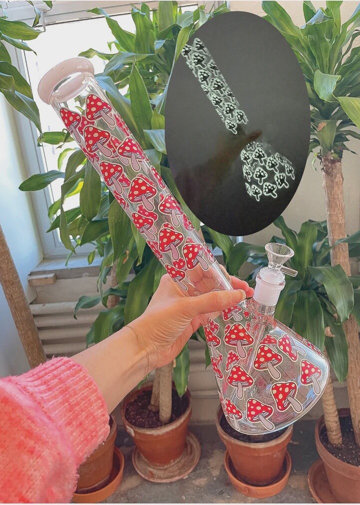 16&quot; MUSHROOM BONG (glow in the dark)