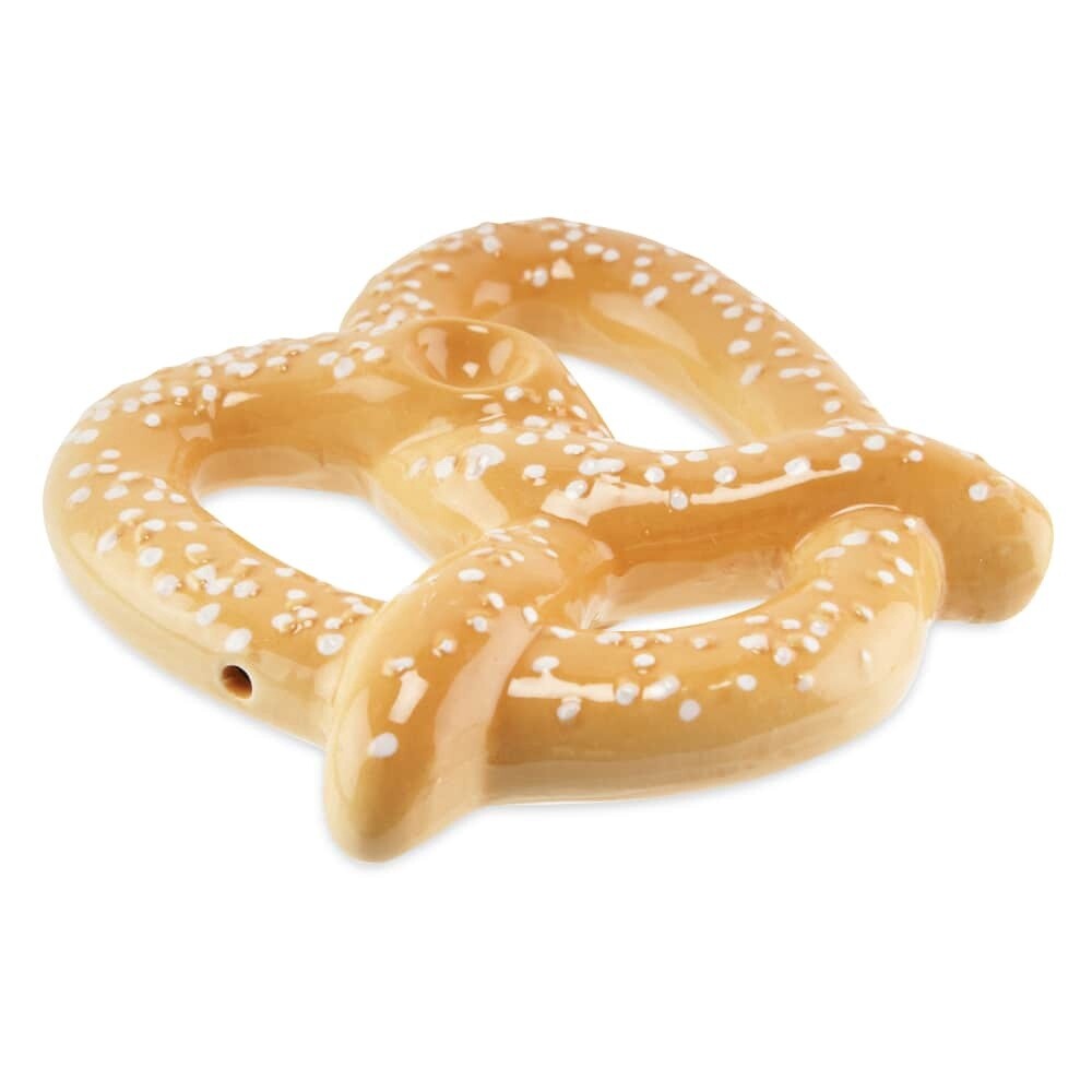 PRETZEL PIPE