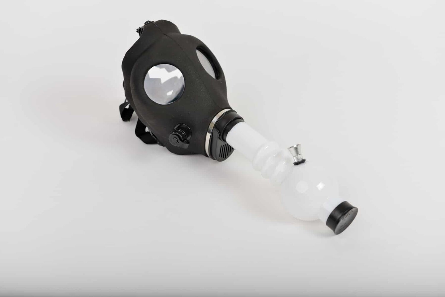 GAS MASK TOBACCO PIPE