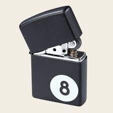 ZIPPO 8 BALL