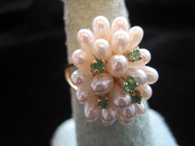 Emerald and Pearl Ring 14 Karat Yellow Gold