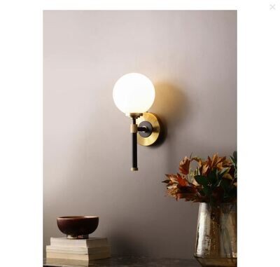 Esteban Wall Lamp