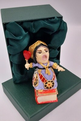 Queen of Hearts from Alice trinket box &amp; charm necklace