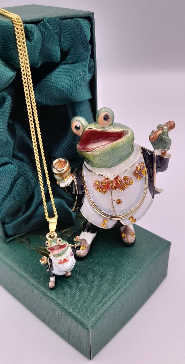 Toad trinket box and pendant Wind in the Willows