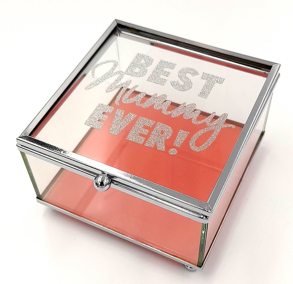 &#39;Best mummy ever!&#39; glass trinket box