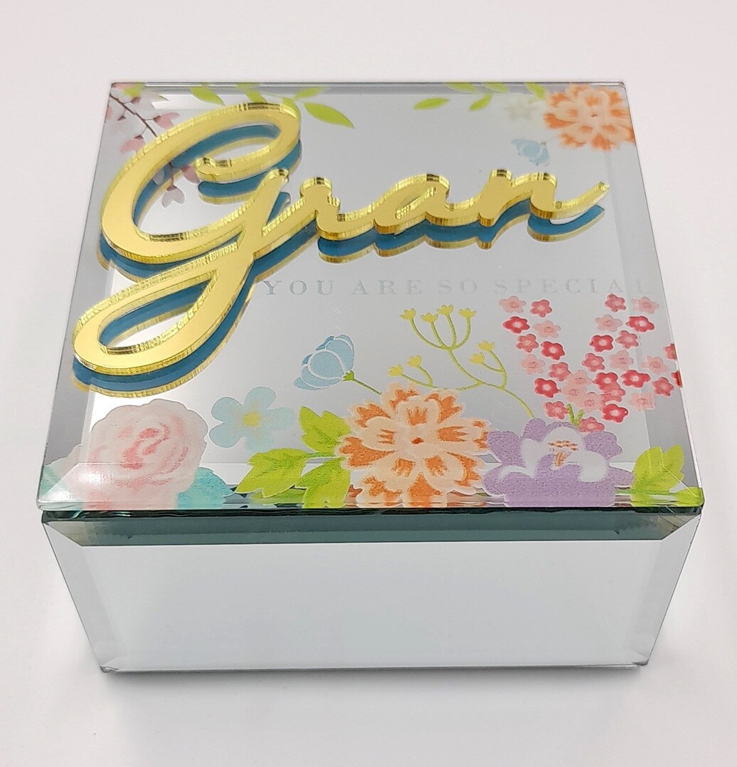 &#39;Gran you are so special&#39; mirrored glass trinket box