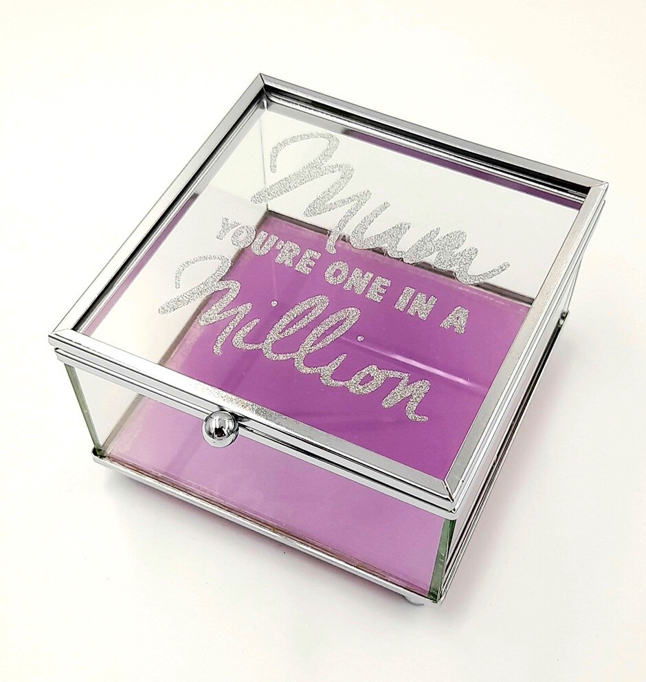 &#39;Mum you&#39;re one in a million&#39; glass trinket box