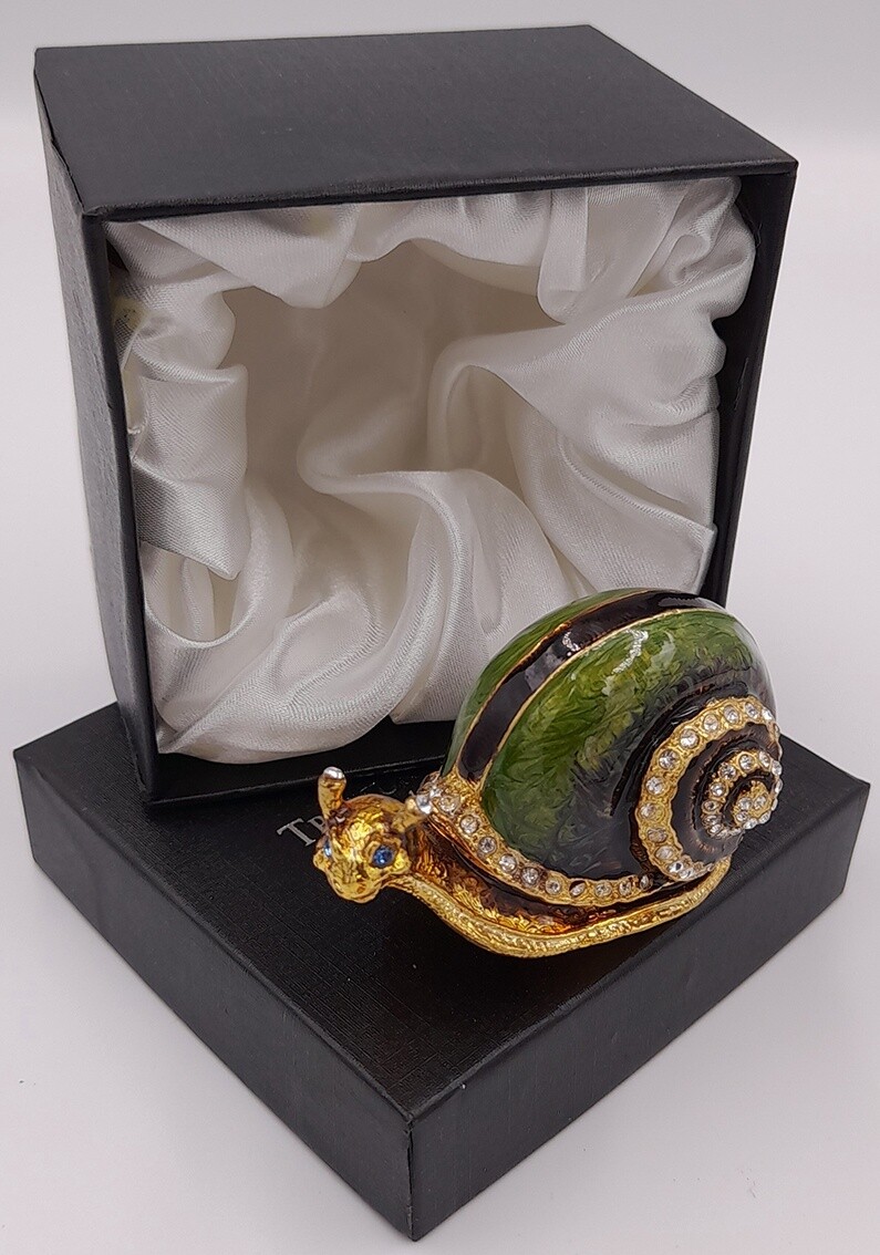 Smiling snail trinket / pill box
