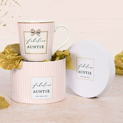 Madelaine By Hearts Design Fabulous Auntie Mug
