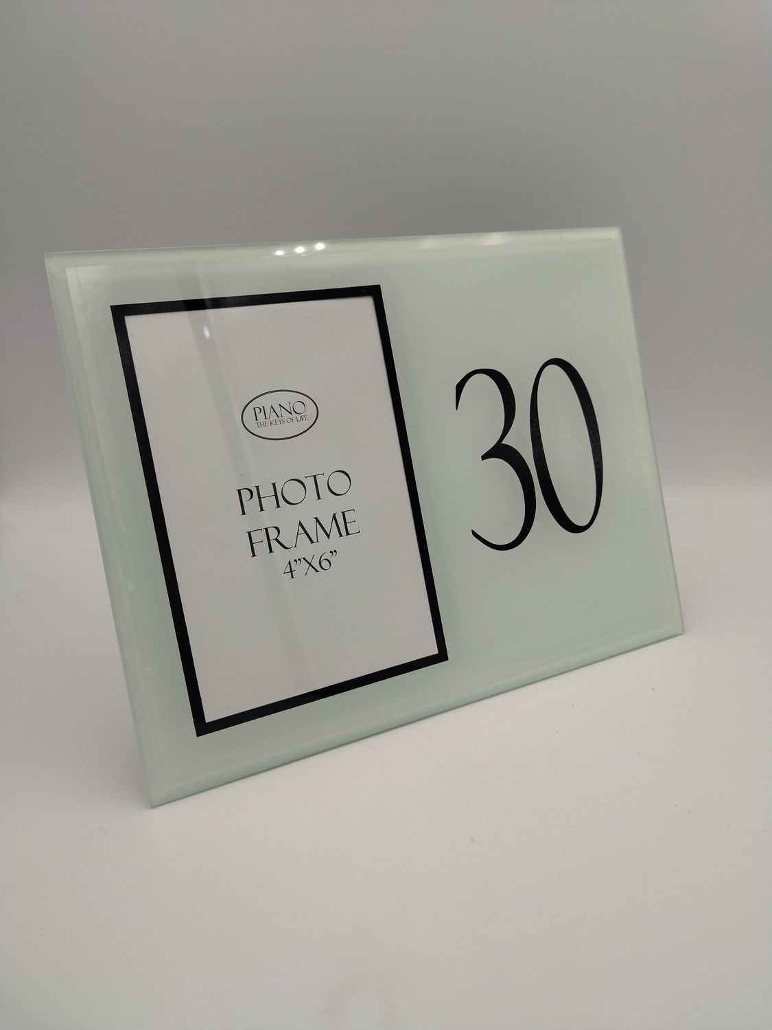 30 Photo Frame