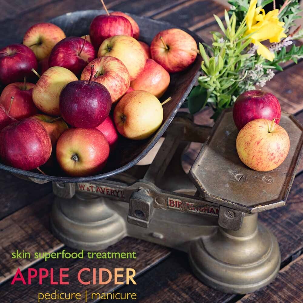 The Sweetest Escape: Apple, Honey & Spice - pedicure