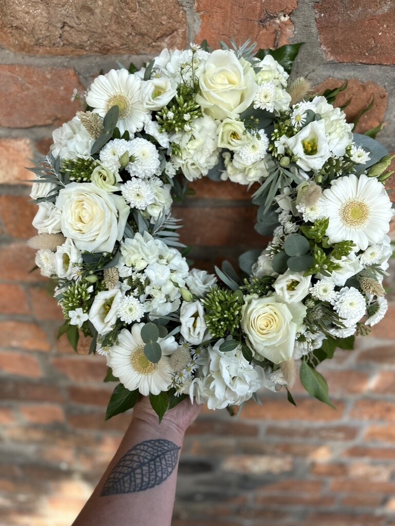 Floral Wreath, Colour: White &amp; Green, Size: 12 Inch £75.00