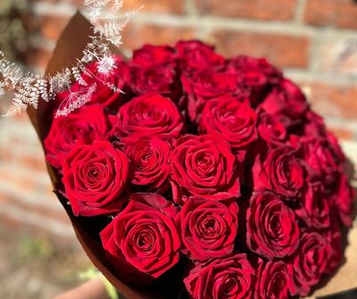 {Delivery} We deliver to Emberton
