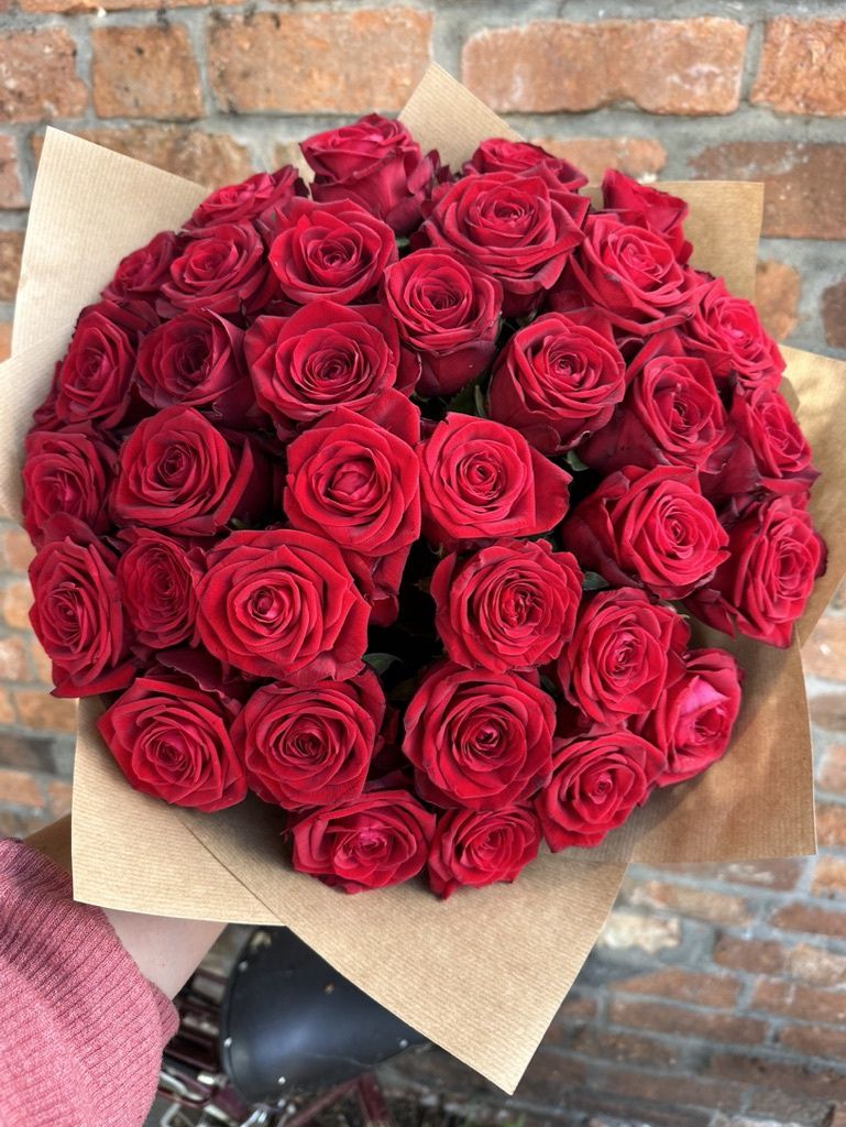 The big one..!, Size: 50 Red Roses £225.00