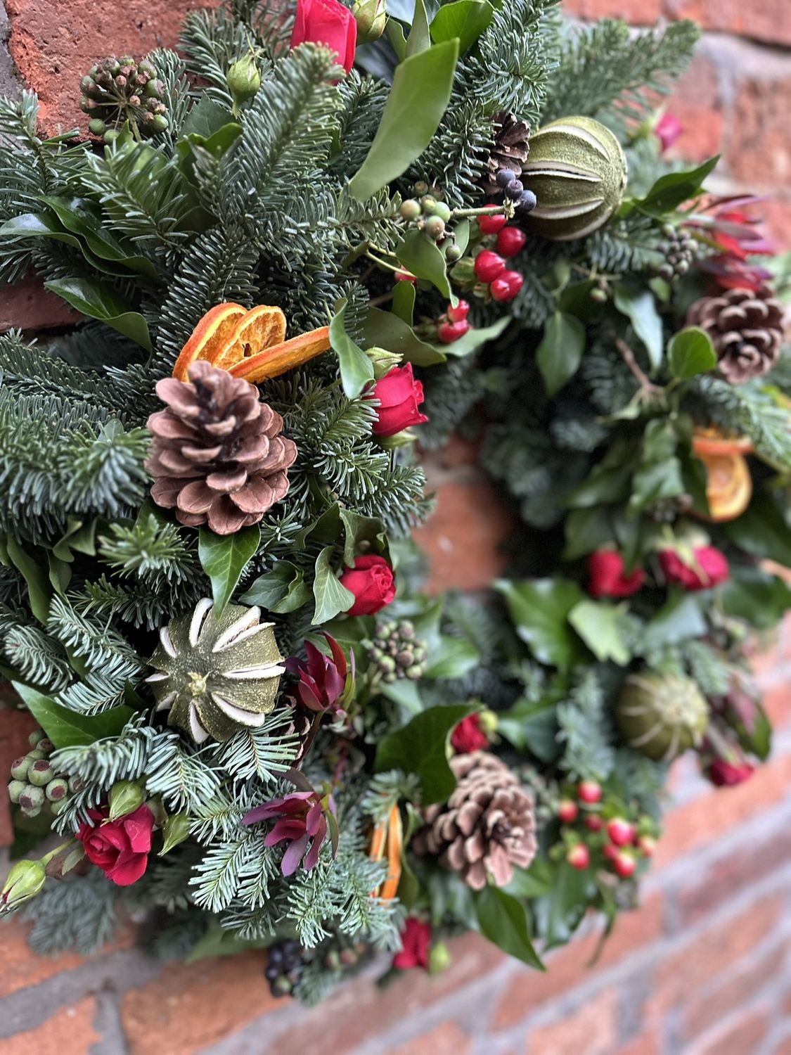 Christmas Wreath Making Workshop {Friday 4th December 2026 19:00-21:00}