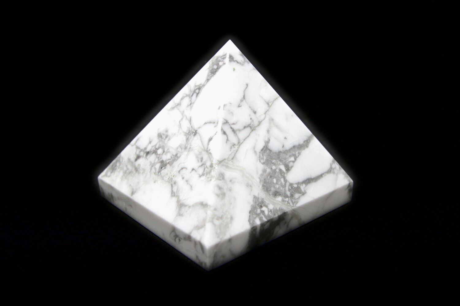 Howlite Pyramid