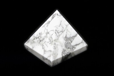 Howlite