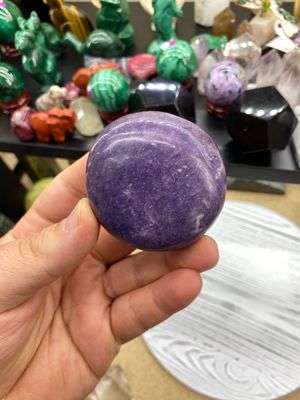 Lepidolite Gallet