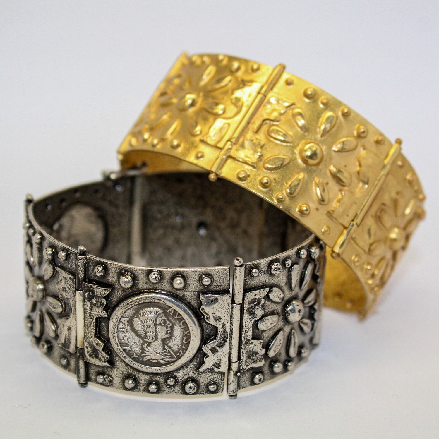 BRACCIALE ROMANO SEMIRIGIDO