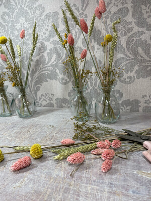 DIY Tischdekoration- Trockenblumen-Deko rosa-natur