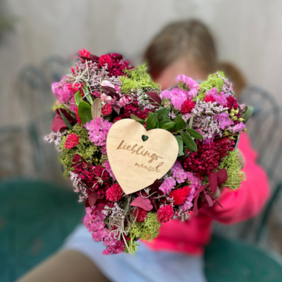 Trockenblumengesteck in einer Holzkiste- personalisiertes Geschenk