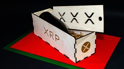 XRP Logoed Wine or Champagne Gift Box