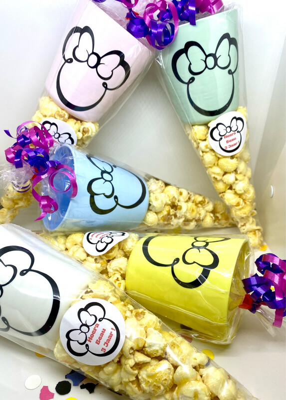 Traktatie Beker Minnie Mouse Thema Puntzak Popcorn Naam en Leeftijd