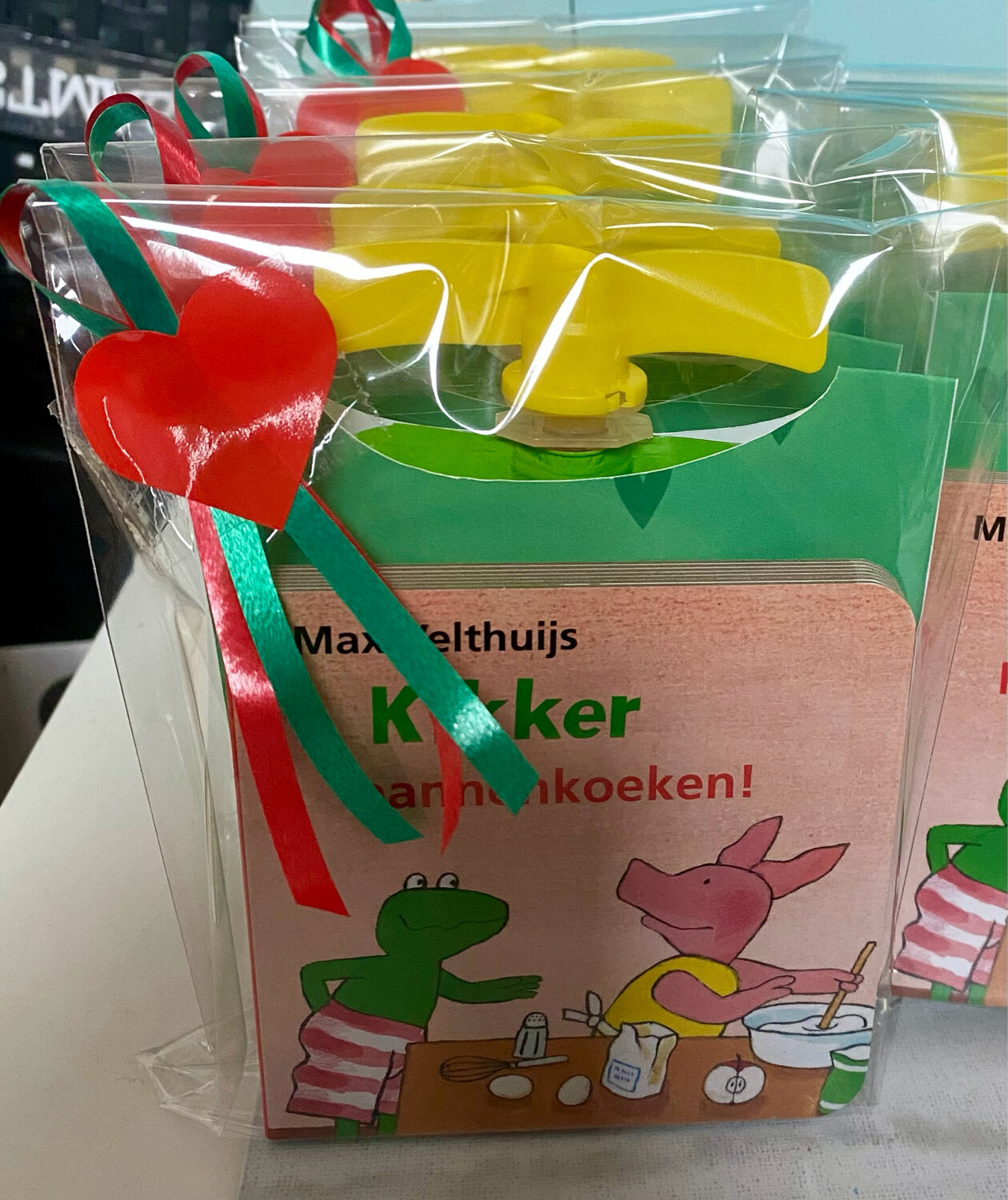 Voorbeeld Traktatie - Afscheid Leidster Kdv Kikkerboekje Knijpfruit